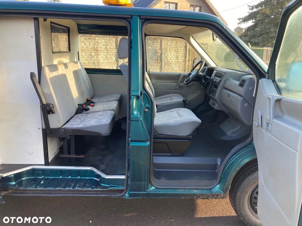 Volkswagen Transporter - 8