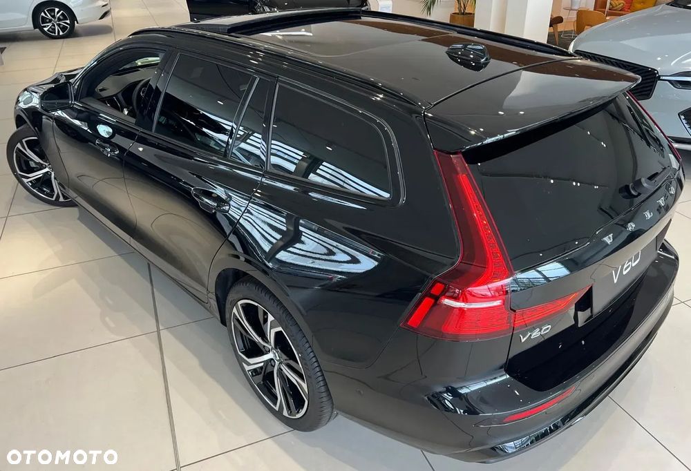 Volvo V60 B4 B Ultimate Dark - 31