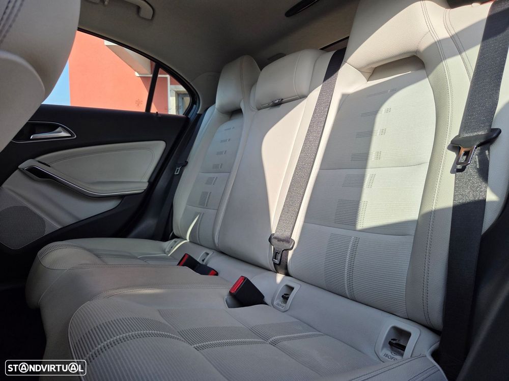 Mercedes-Benz A 180 d Style - 30