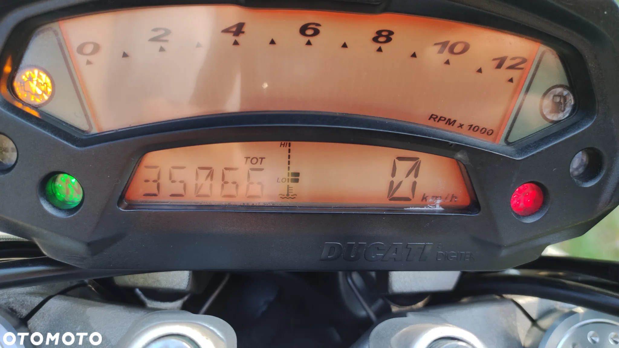 Ducati Monster - 26