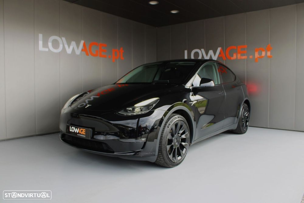 Tesla Model Y Long Range Dual Motor AWD - 38