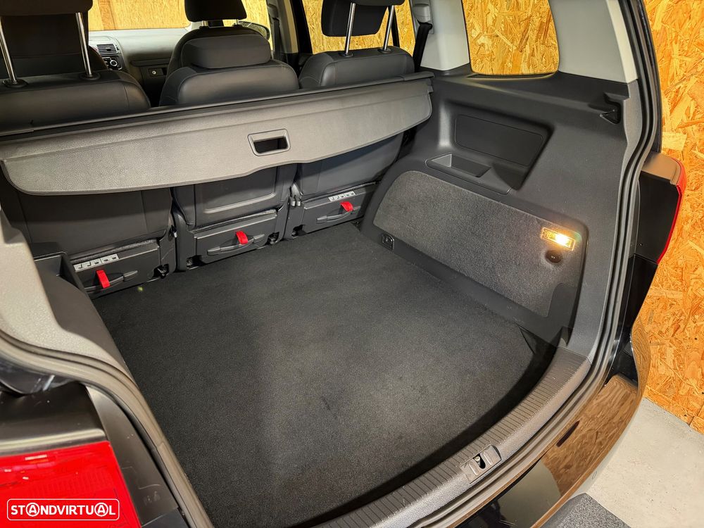 VW Touran 1.2 TSi Confortline 5L - 33