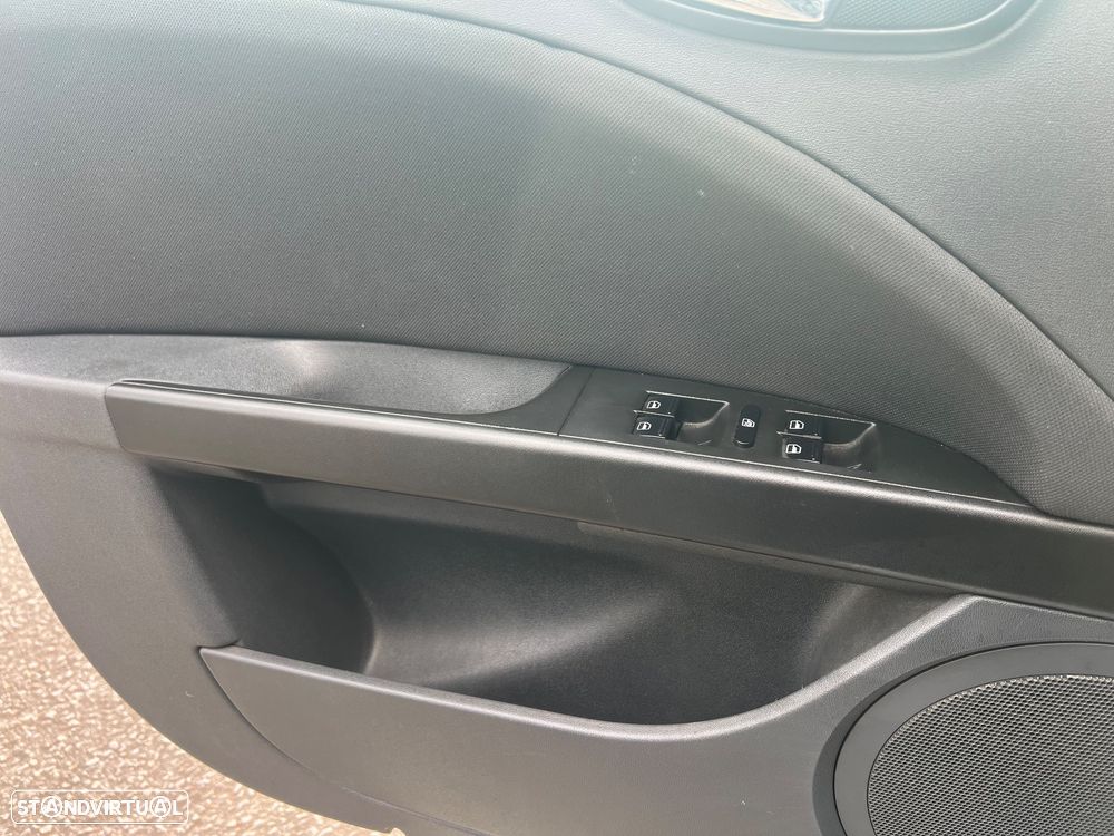 SEAT Leon 1.4 16V Reference - 18