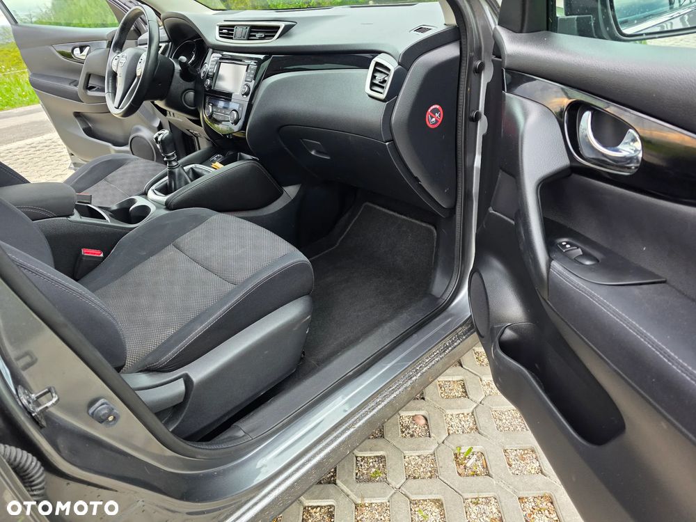 Nissan Qashqai 1.2 DIG-T N-Vision - 14