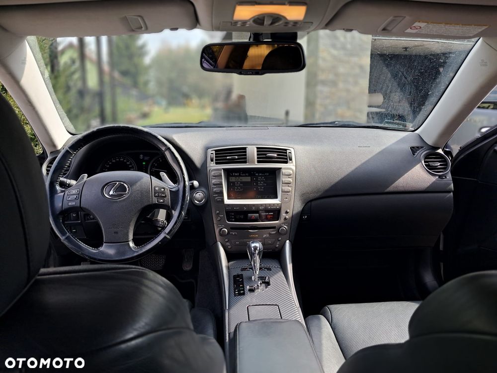 Lexus IS 250 Prestige - 10