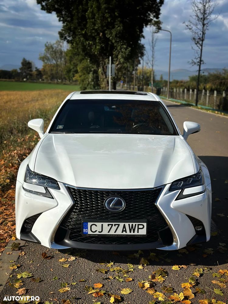 Lexus Seria GS - 2