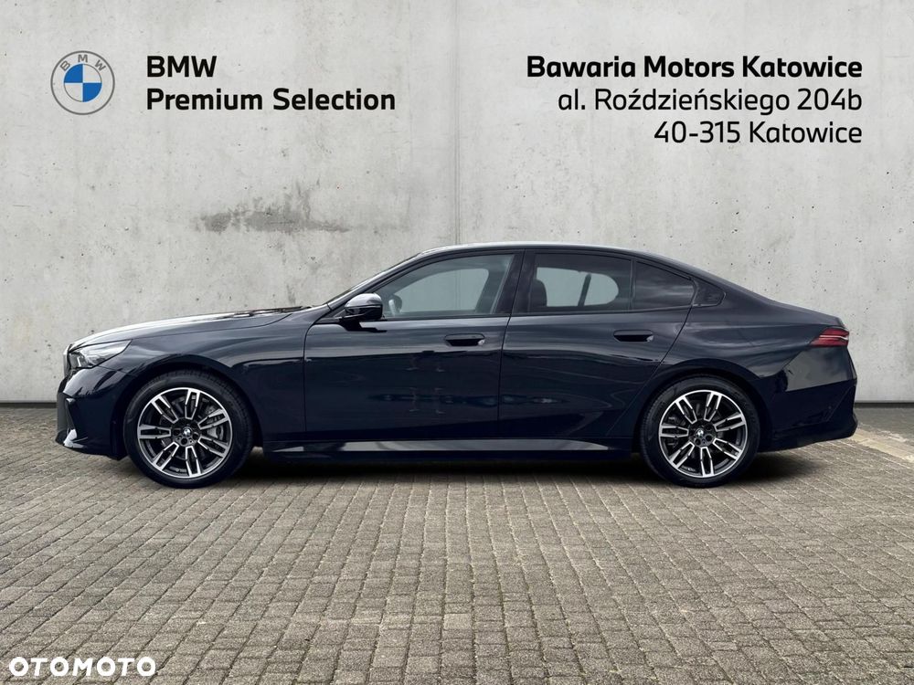 BMW i5 - 3