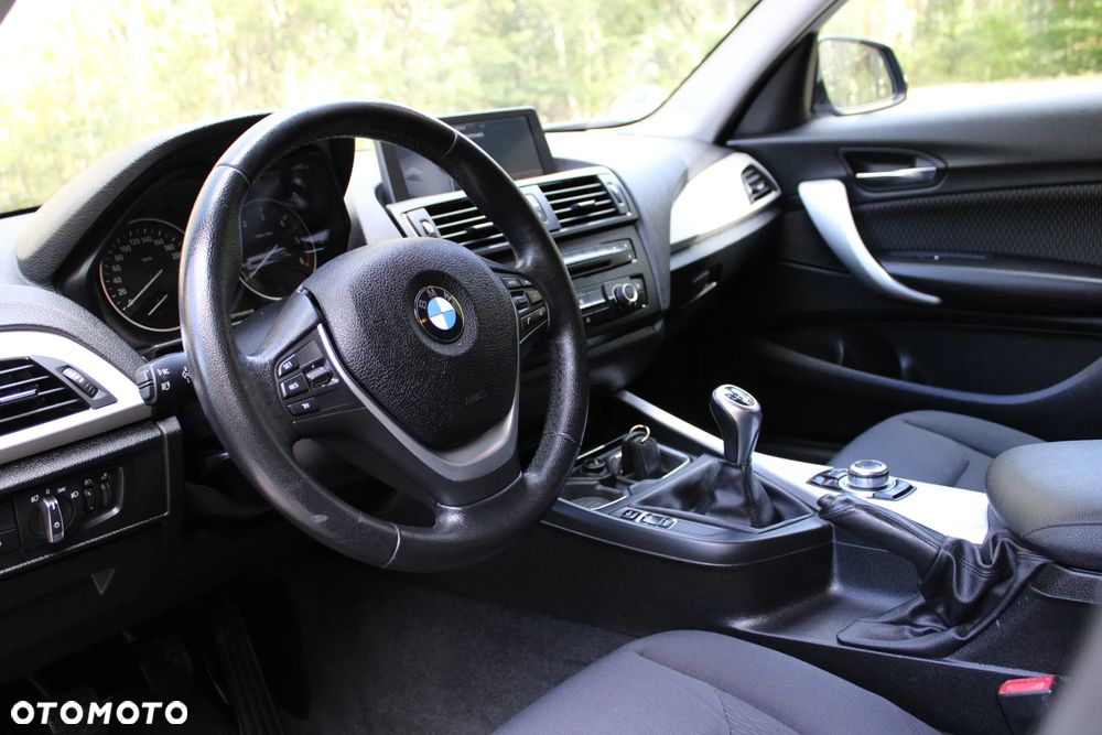 BMW Seria 1 120d Sport Line - 19