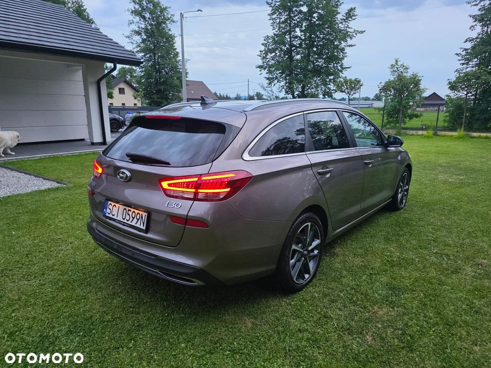 Hyundai i30 1.6 CRDI 48V-Hybrid DCT Prime - 21