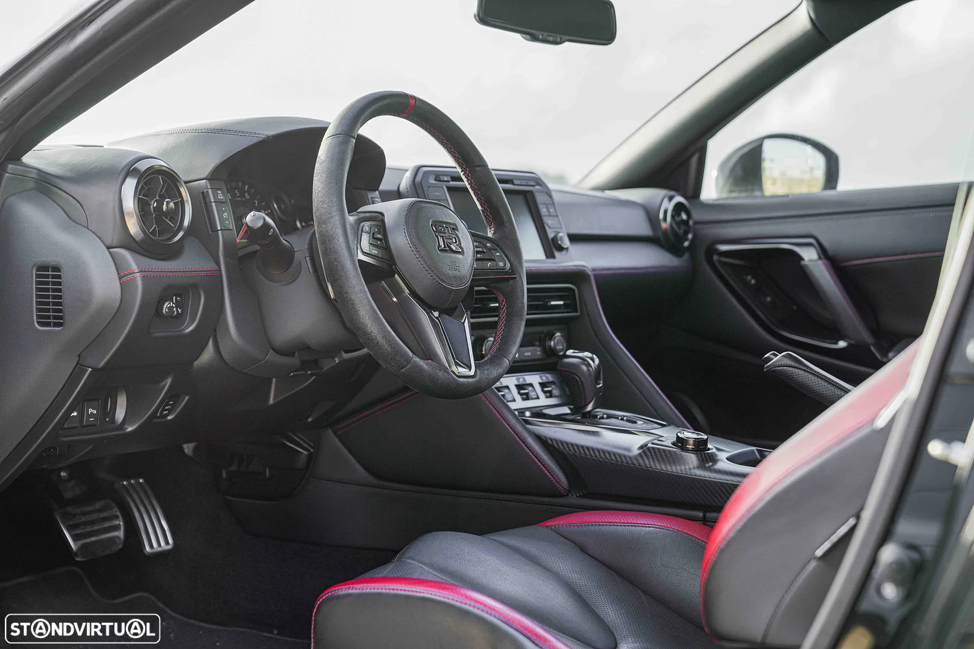 Nissan GT-R Black Edition - 13