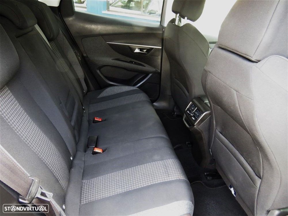 Peugeot 3008 1.5 BlueHDi Active - 13