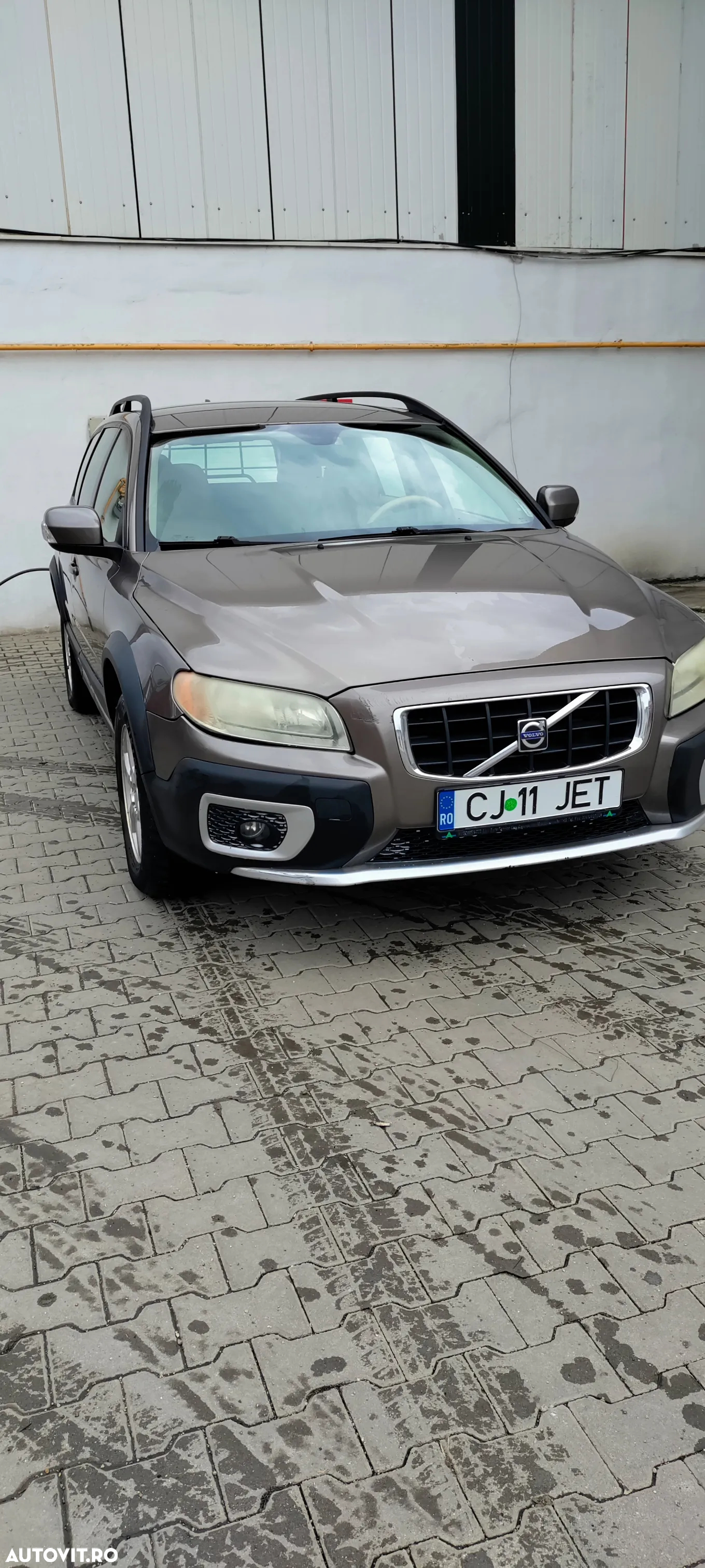 Volvo XC 70 2.4D AWD Momentum - 10
