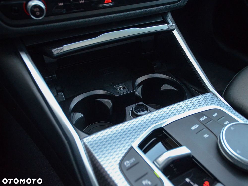 BMW Seria 3 - 24