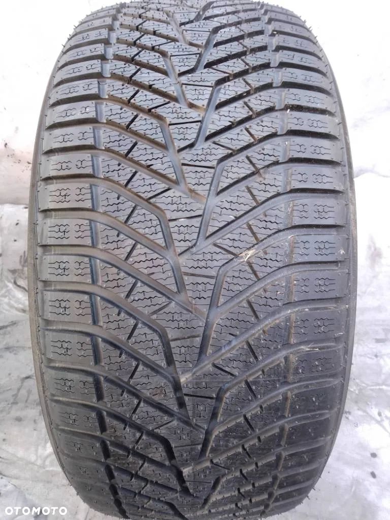 Yokohama Bluearth Winter V905 275/40 R21 107W 2022 - 1