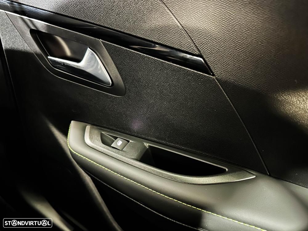 Peugeot e-208 50 kWh GT Pack - 24