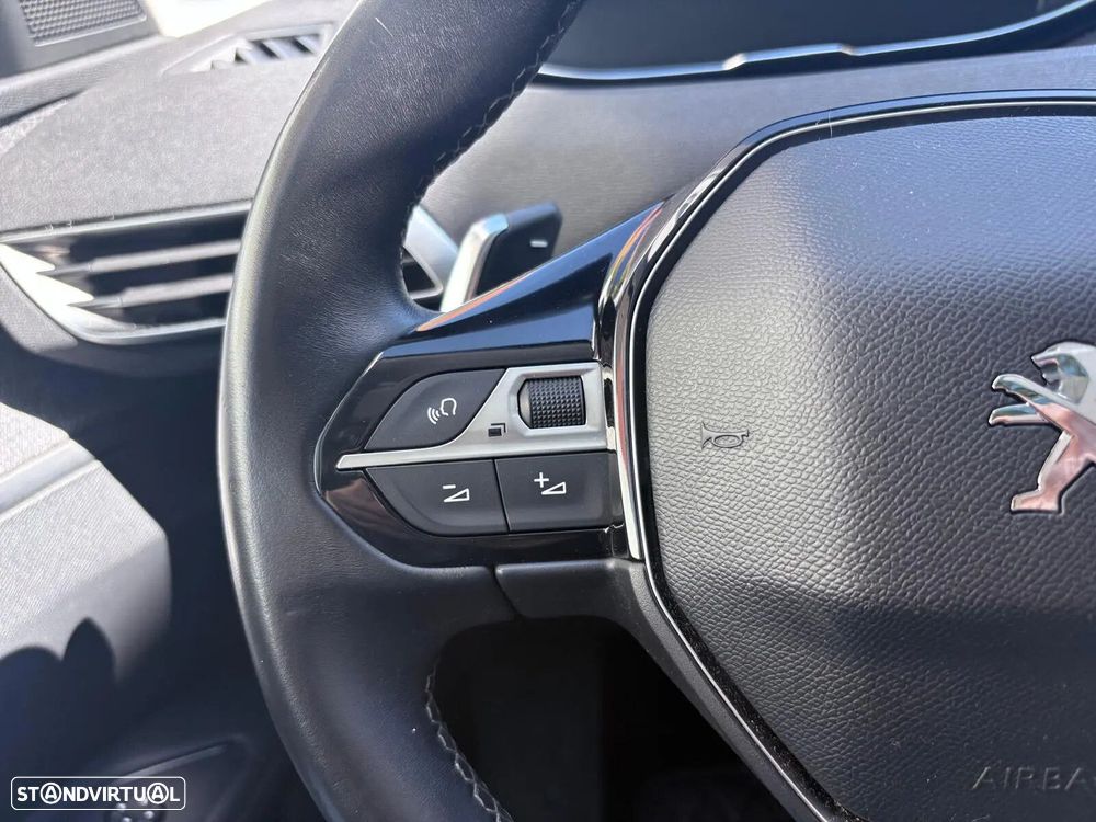 Peugeot 3008 1.2 PureTech Allure EAT8 - 40