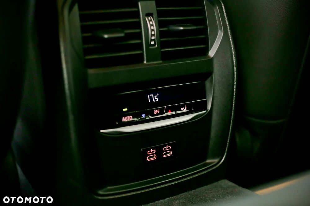 BMW Seria 3 318d Luxury Line - 16