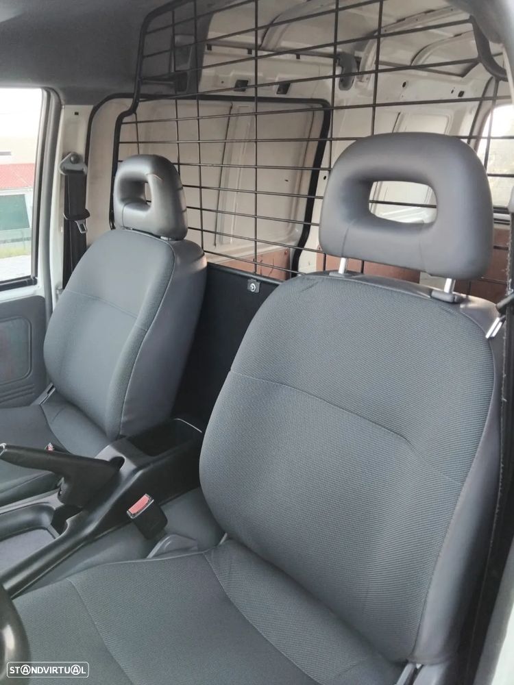 Nissan Vanette Cargo 2.3 D SLX - 11