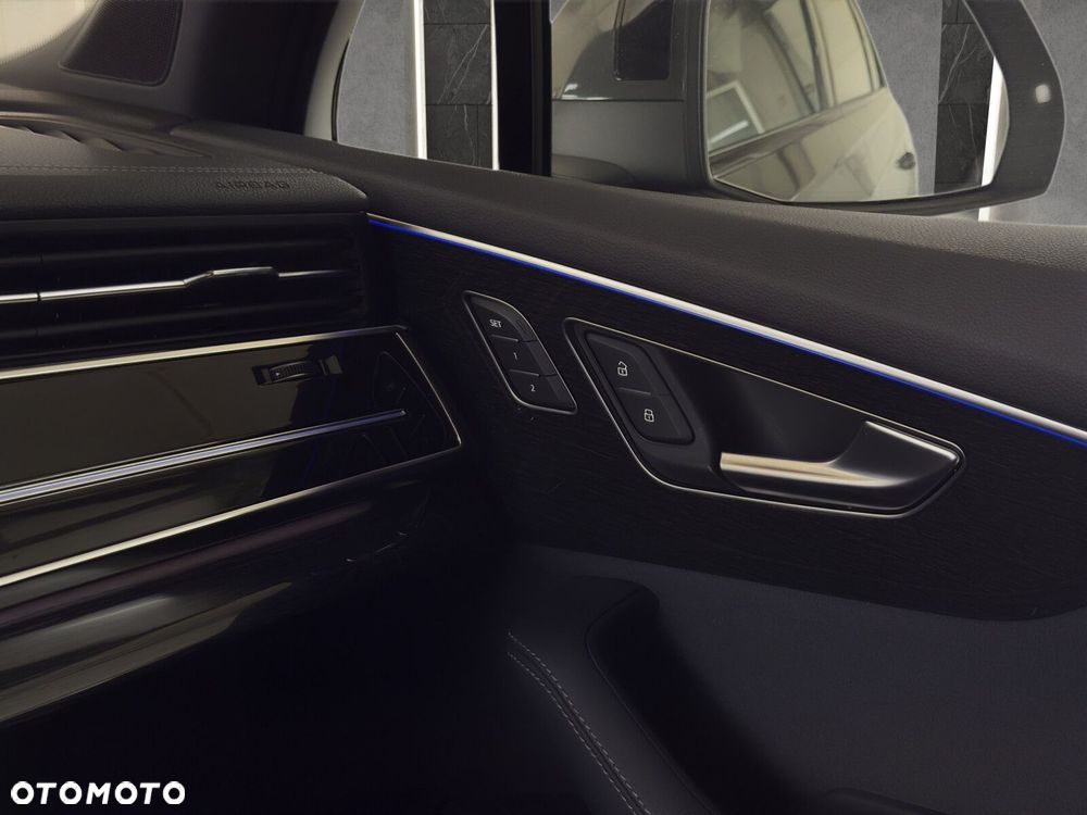 Audi Q7 - 30