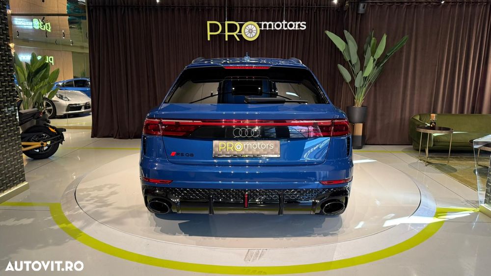 Audi RS Q8 - 7