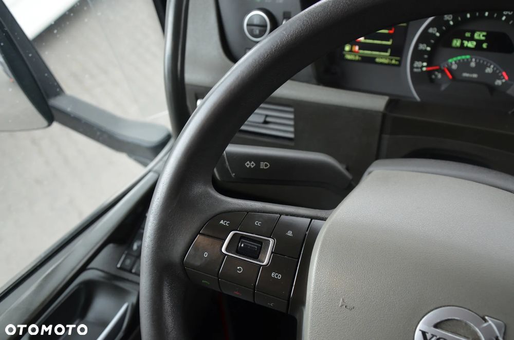 Volvo FH 460 / XL / MEGA / 2020r. / KLIMA P. /  ACC / NAVI / DE / 5235 - 12