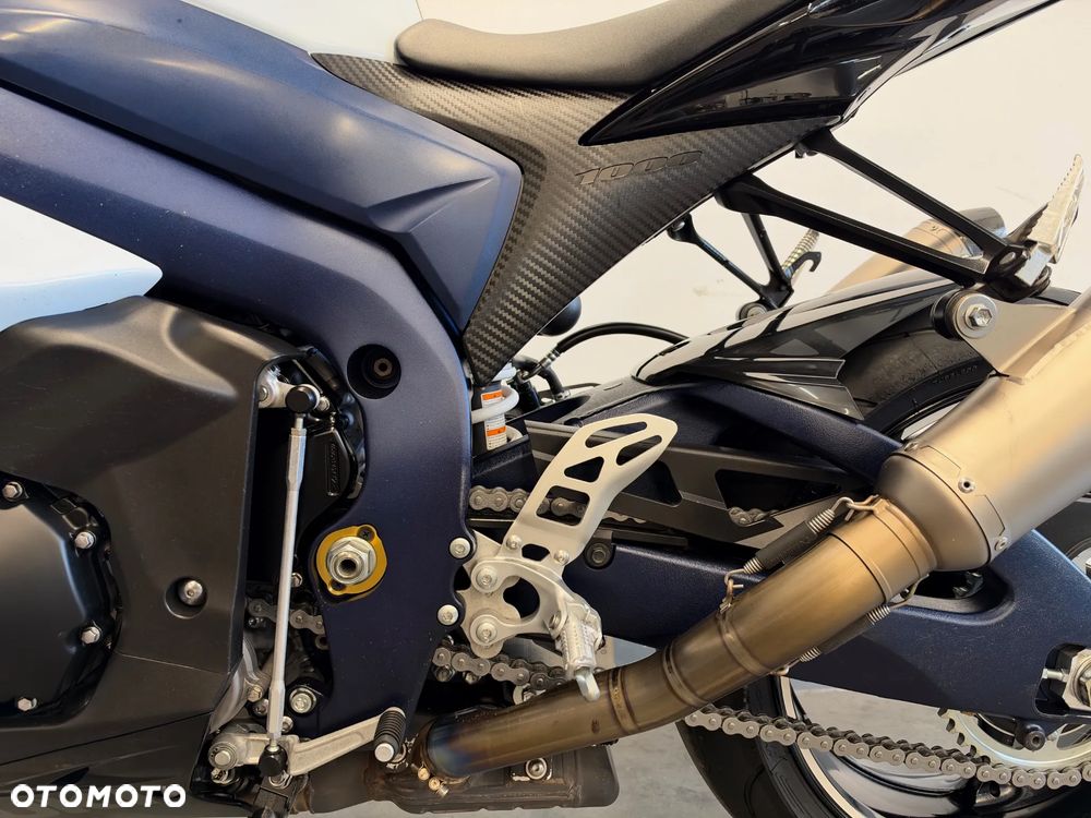 Suzuki GSX-R - 22