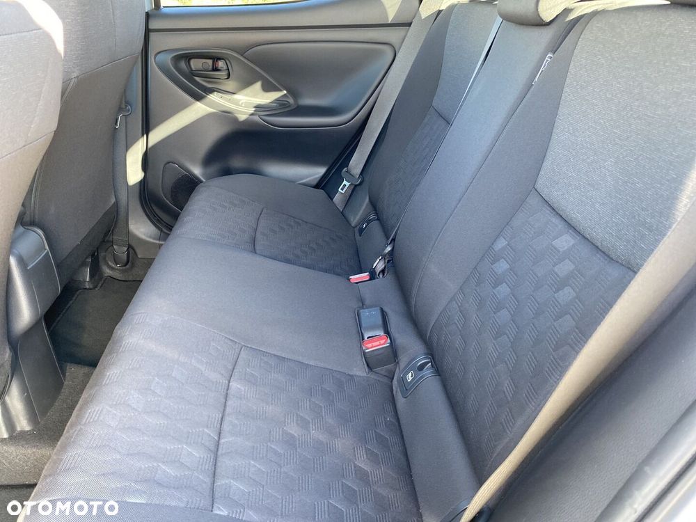 Toyota Yaris Hybrid 1.5 Style - 24