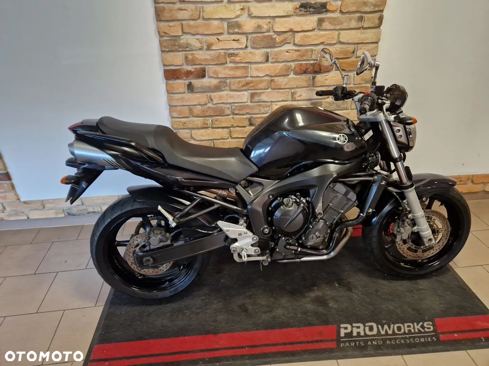 Yamaha FZ6 - 3