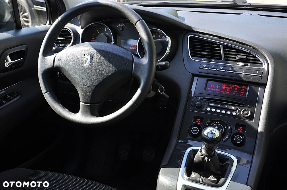 Peugeot 5008 2.0 HDi Family - 21