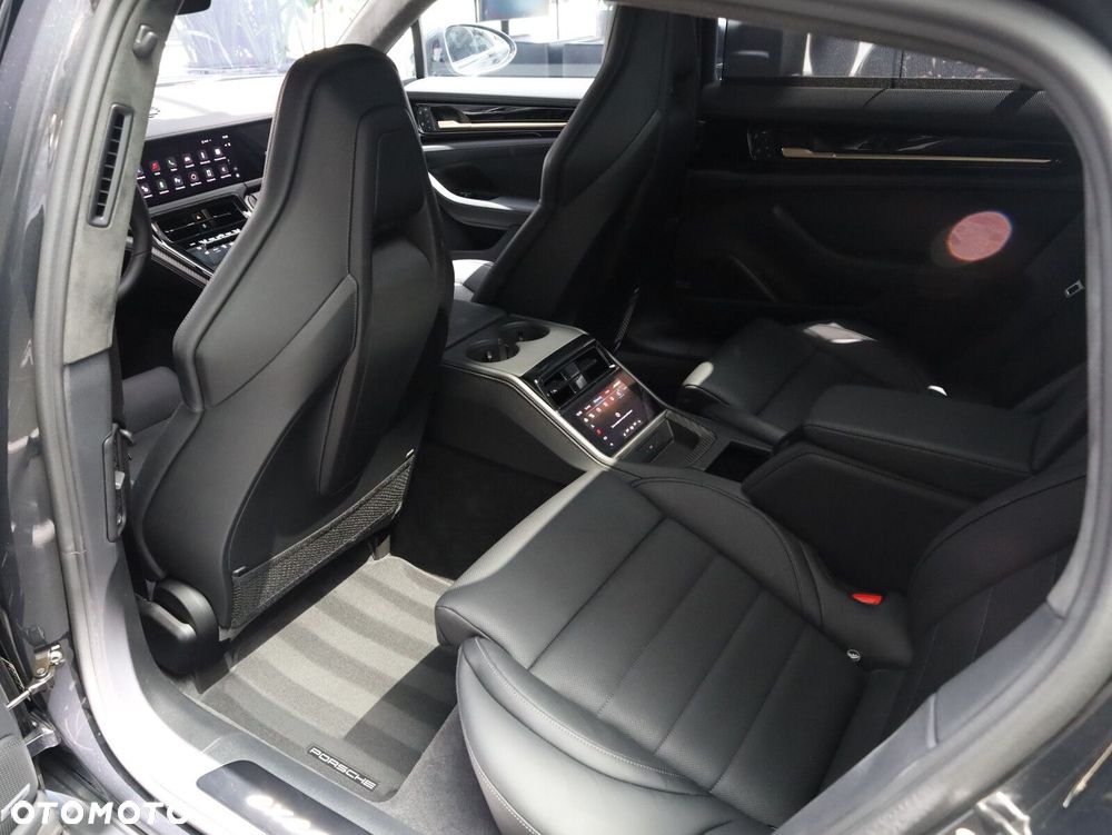 Porsche Panamera - 19