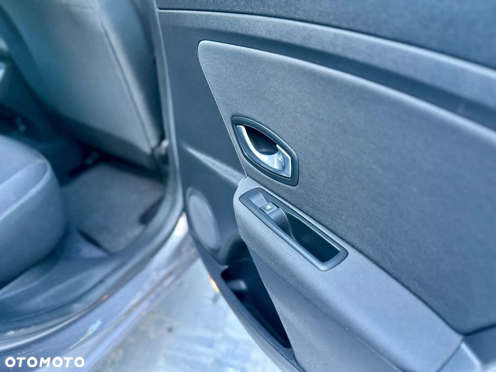 Renault Megane 1.6 16V 110 Expression - 19