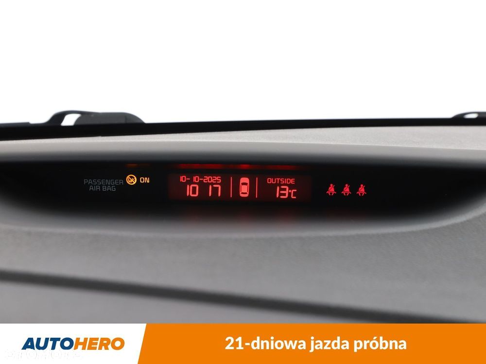 Kia Ceed - 21