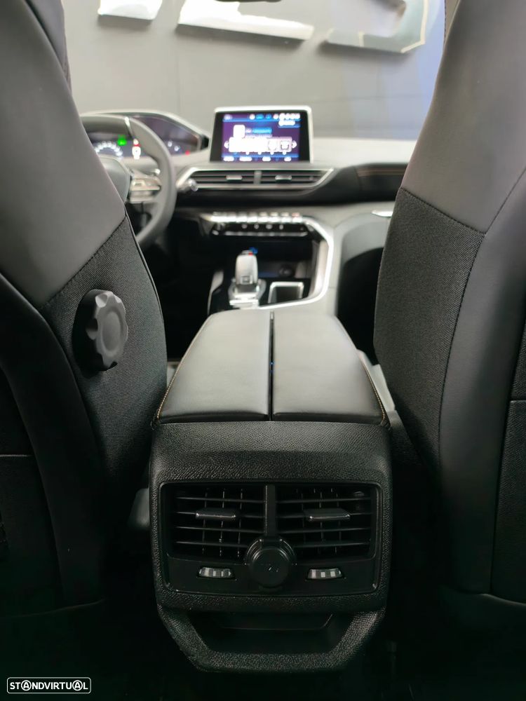 Peugeot 3008 BlueHDi 130 Stop & Start EAT8 GT - 39