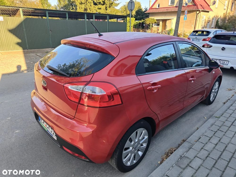 Kia Rio 1.2 Attract - 5