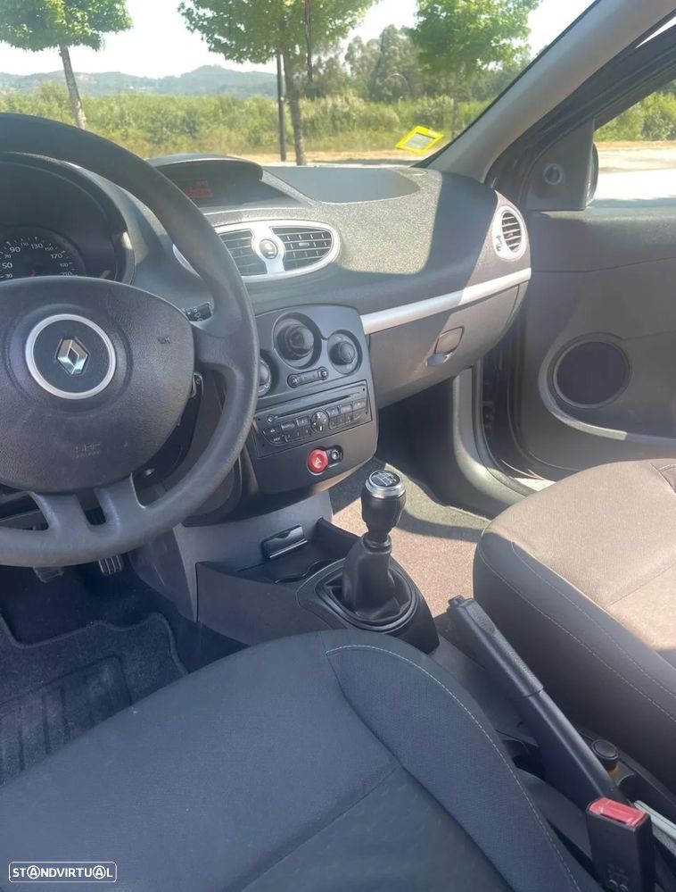 Renault Clio 1.2 16V GT - 6