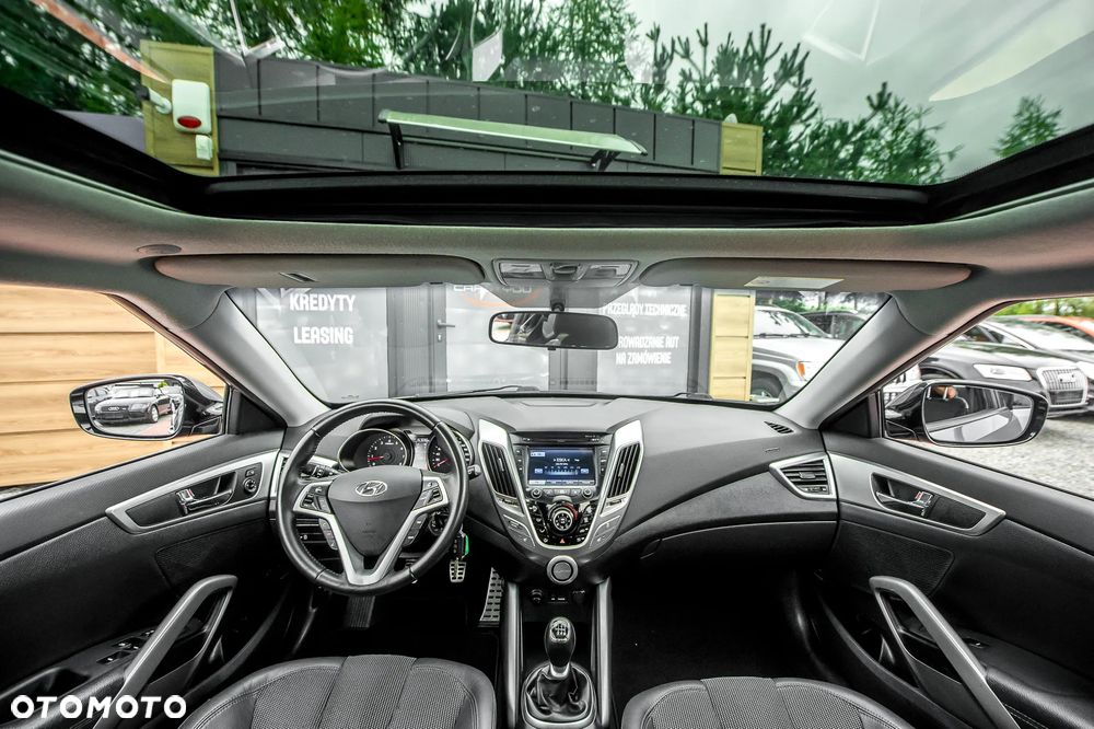 Hyundai Veloster 1.6 GDI Premium - 24