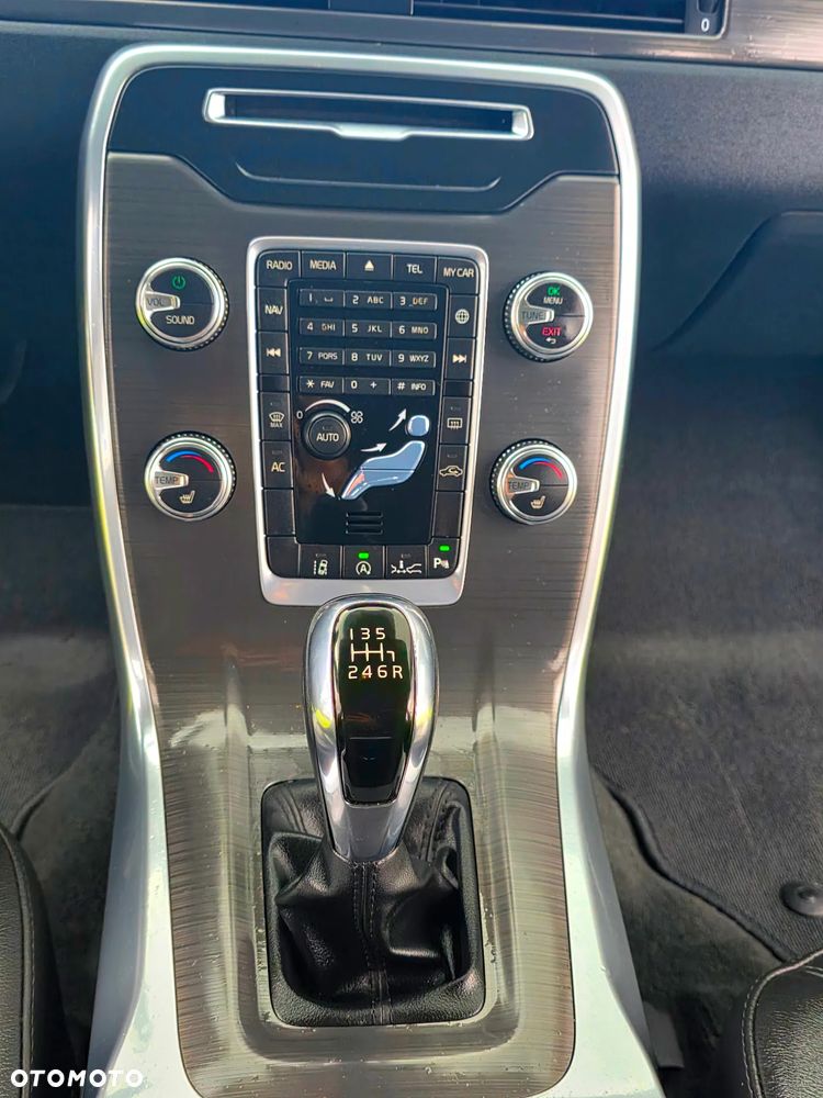 Volvo V70 D2 Drive-E Summum - 20