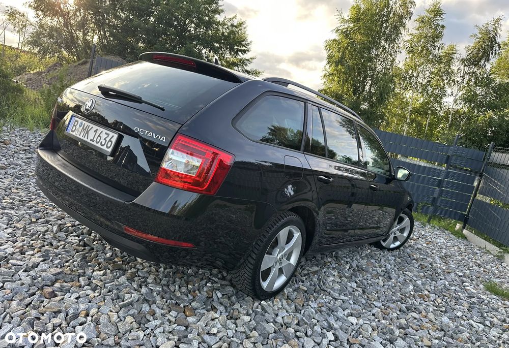 Skoda Octavia 2.0 TDI Sport Edition - 4