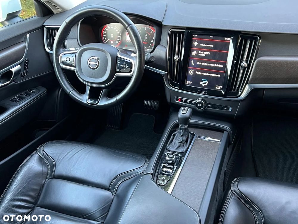 Volvo V90 Cross Country D5 AWD Pro - 19