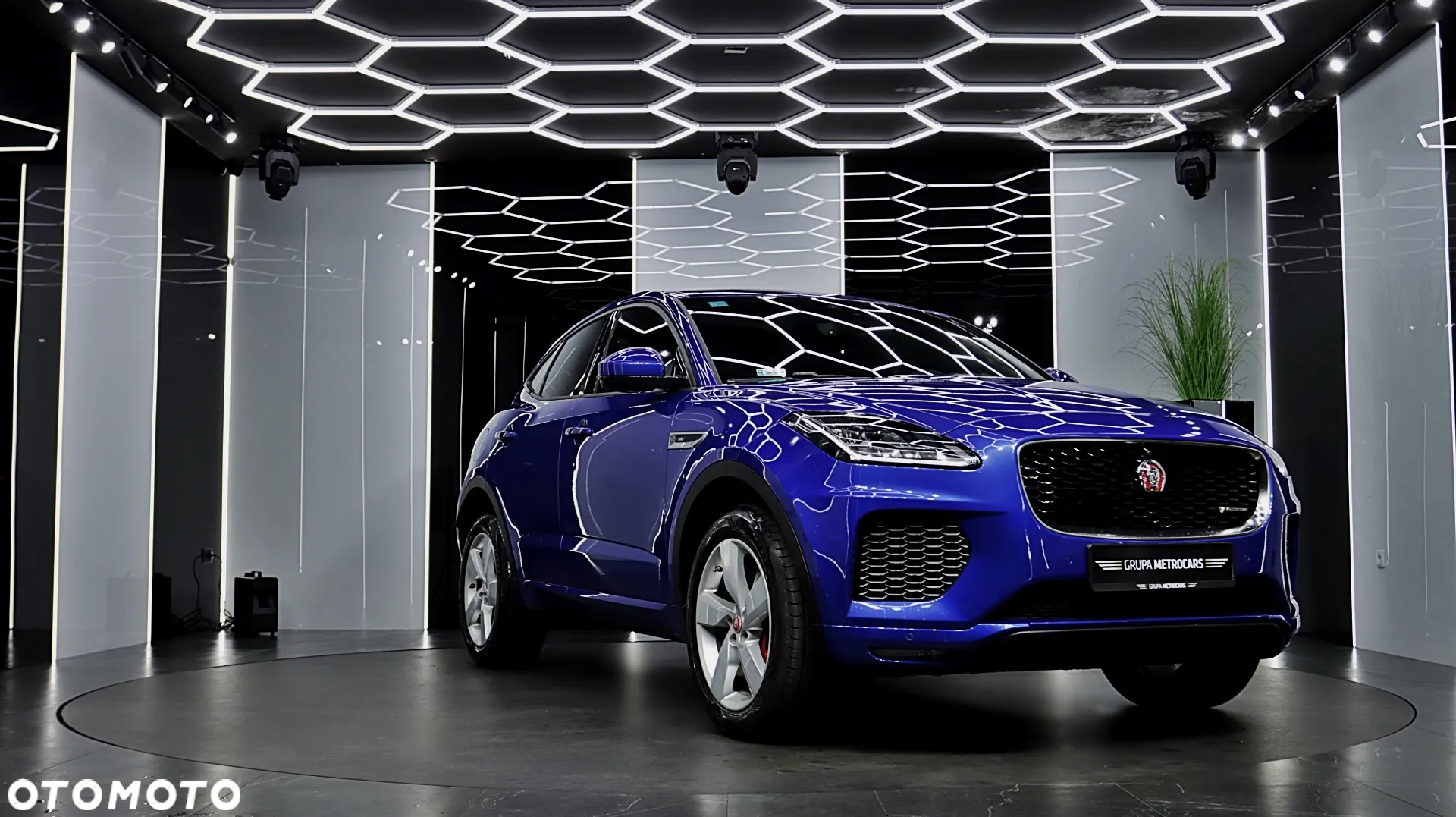 Jaguar E-Pace 2.0 i4P AWD R-Dynamic SE - 14