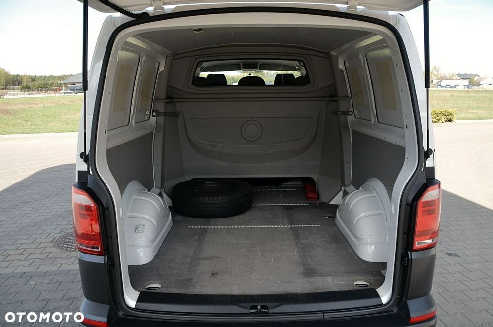 Volkswagen Transporter - 14