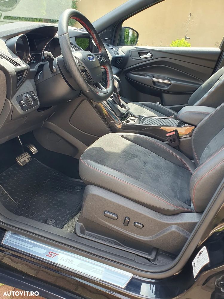 Ford Kuga 2.0 TDCi 4WD Powershift ST-Line - 7