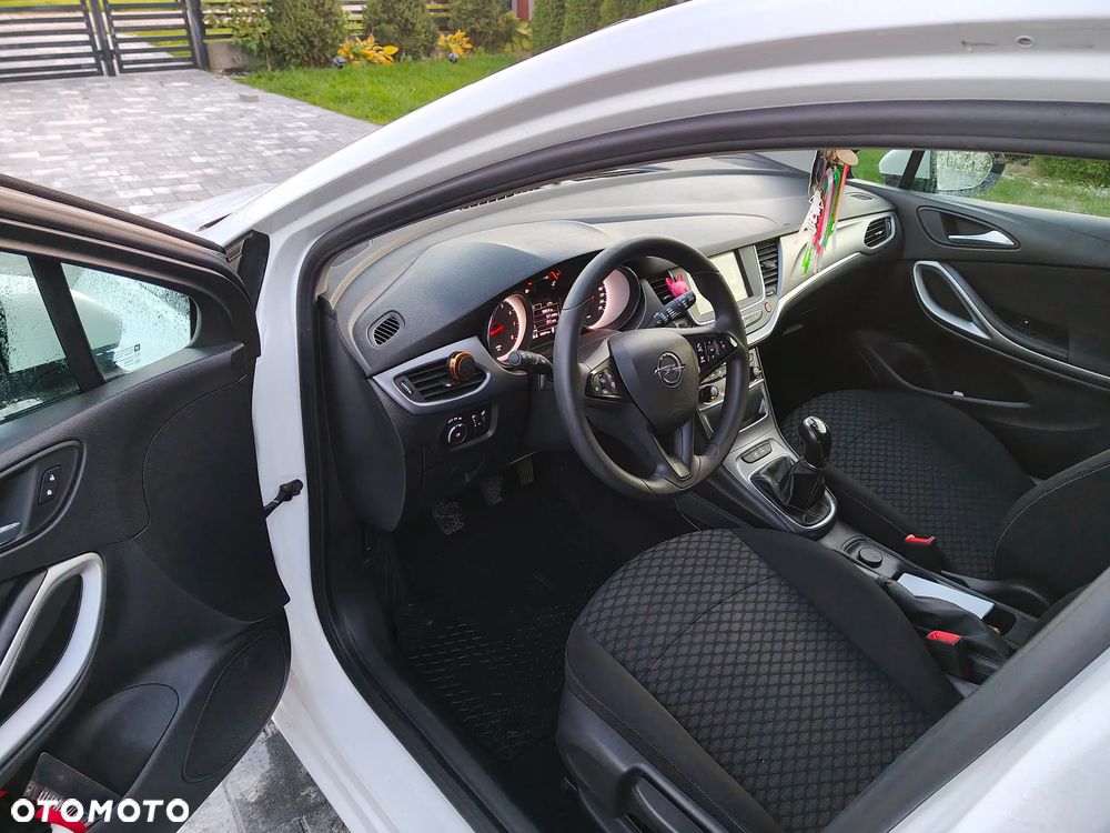 Opel Astra - 11