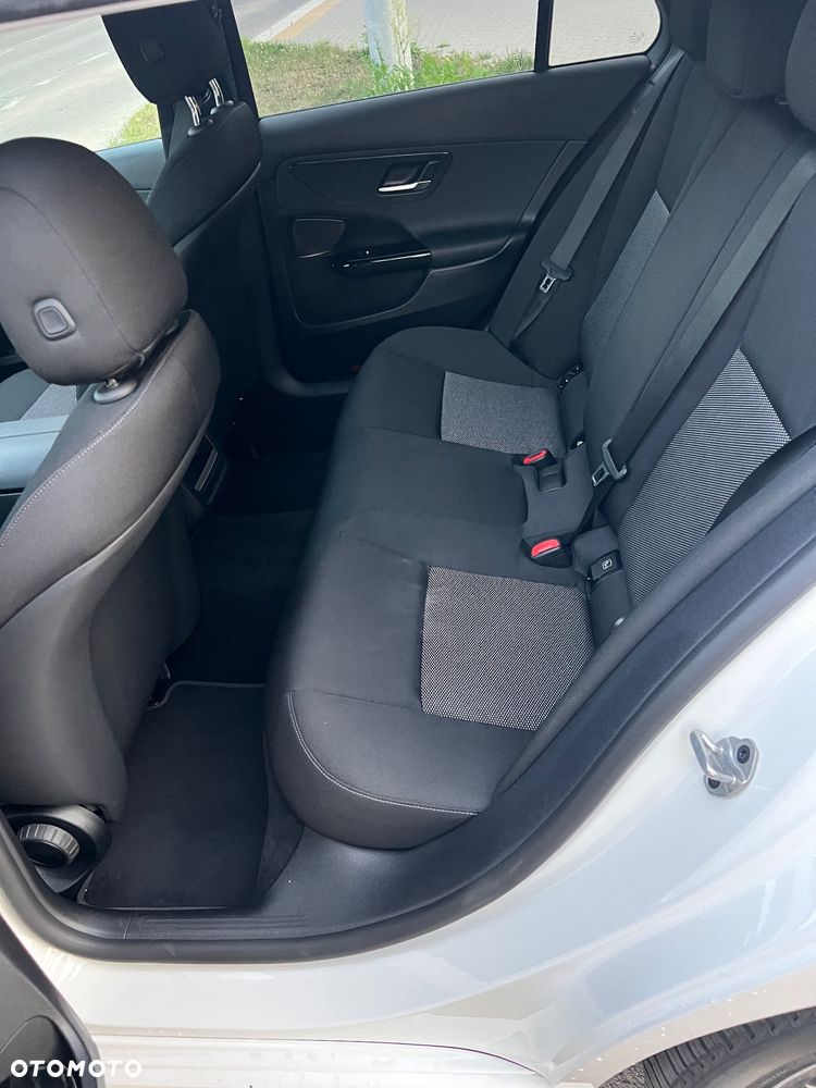 Mercedes-Benz Klasa C 200 d T 9G-TRONIC Avantgarde - 12