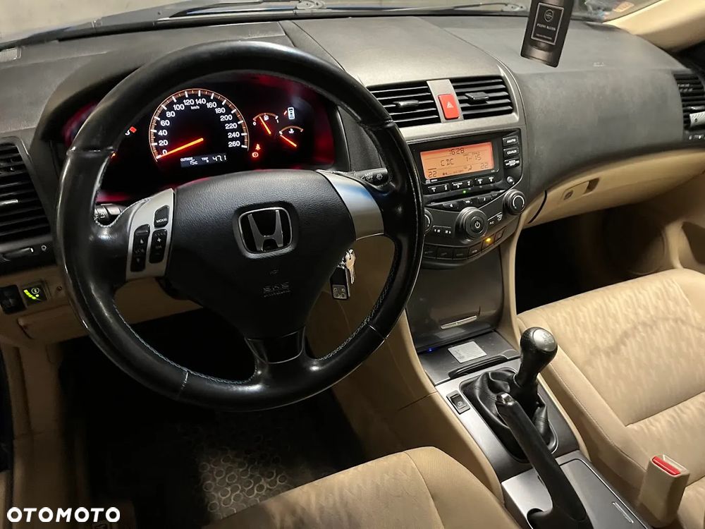 Honda Accord 2.0 Comfort - 10