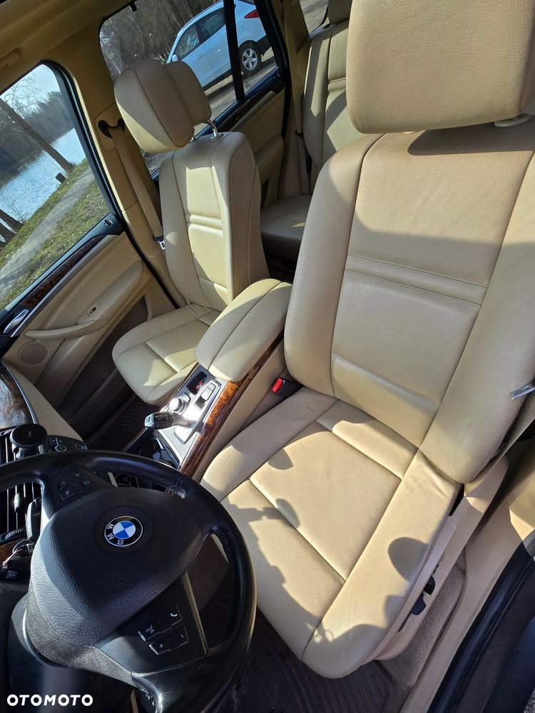 BMW X5 xDrive35i - 8
