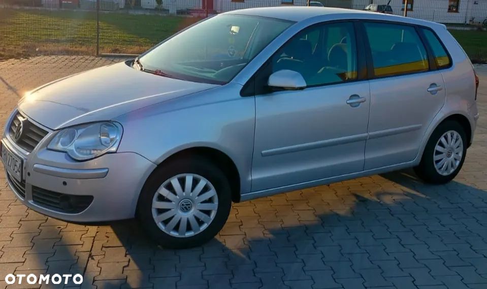 Volkswagen Polo - 1