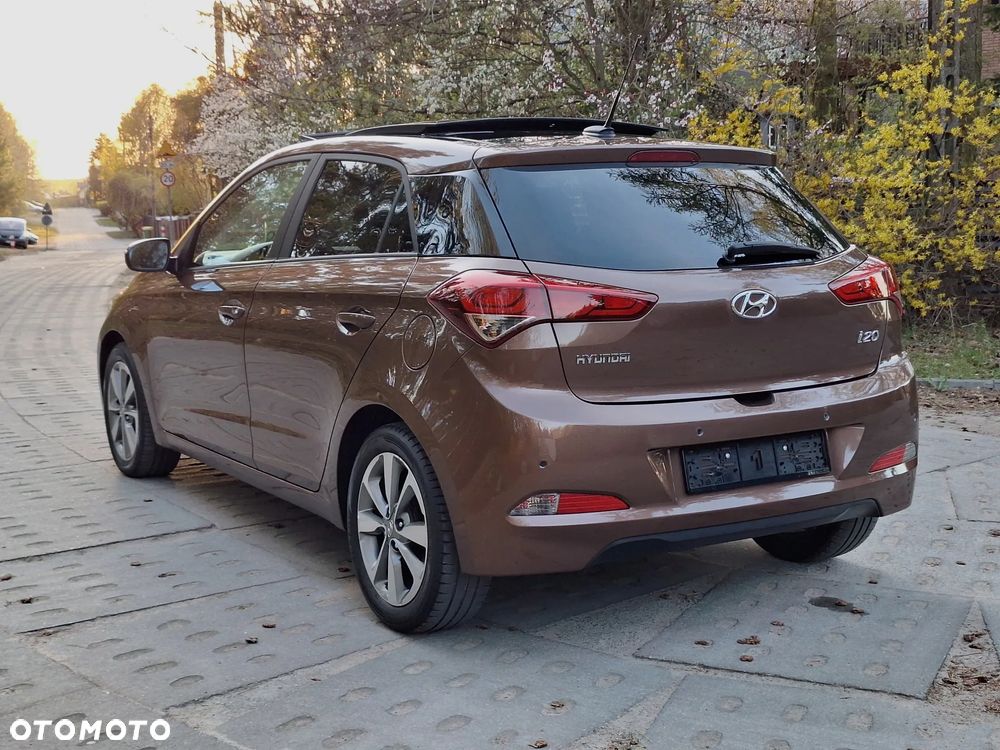 Hyundai i20 1.4 YES Gold - 13