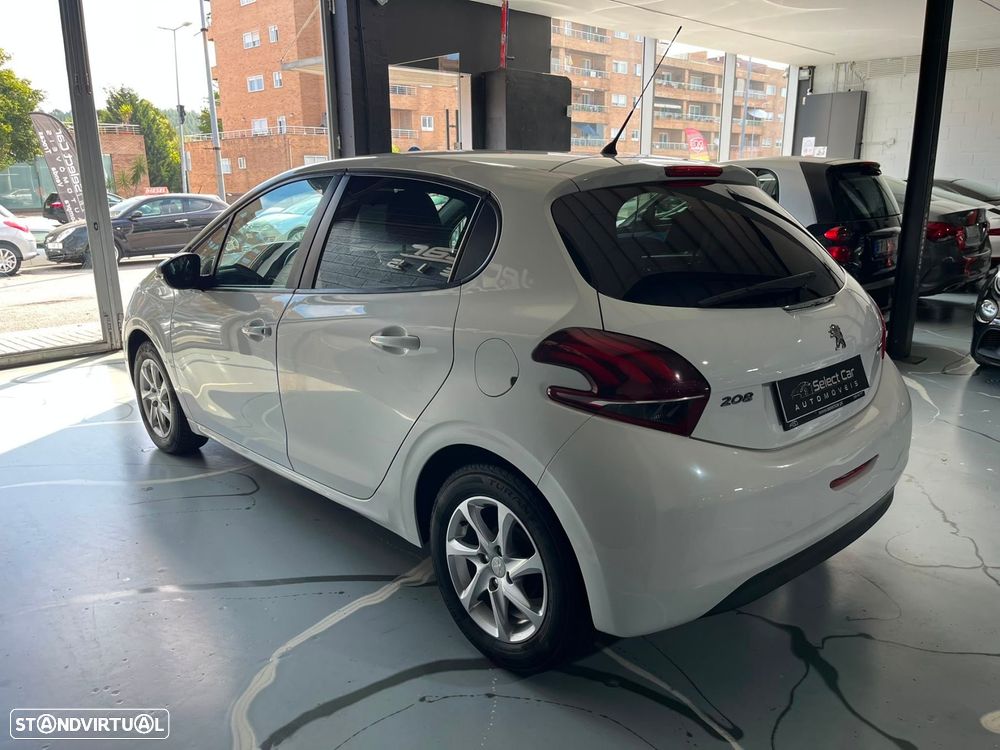 Peugeot 208 1.6 BlueHDi - 6