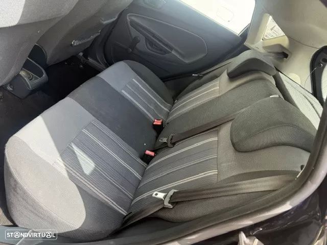 Ford Fiesta 1.4 TDCI — fotografia 14